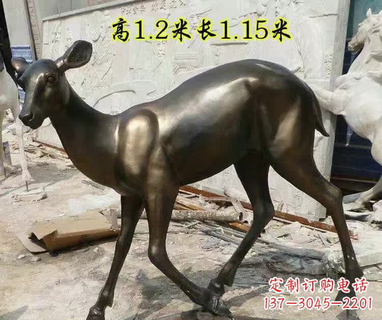 天津奔跑的小鹿铜雕 (2)