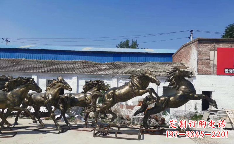 天津奔腾马群铜雕