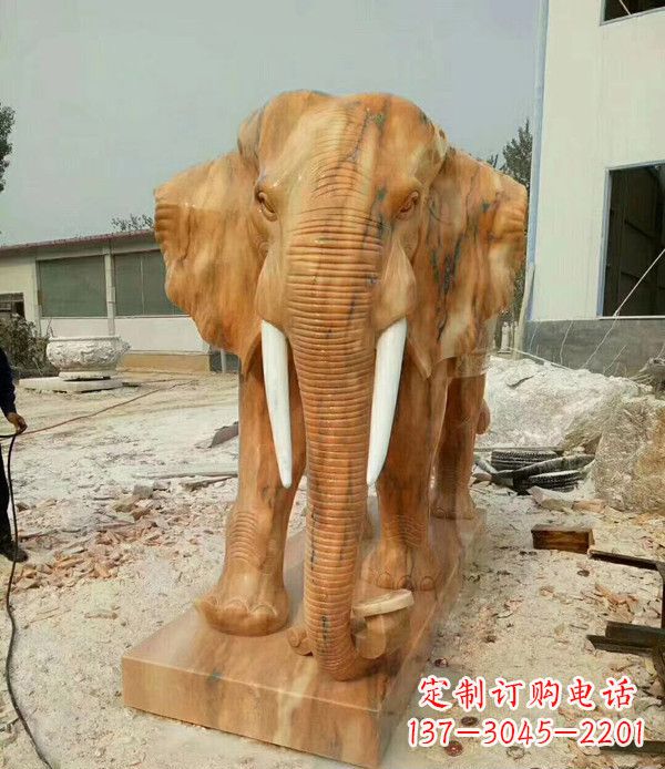 天津鼻卷如意晚霞红招财大象石雕