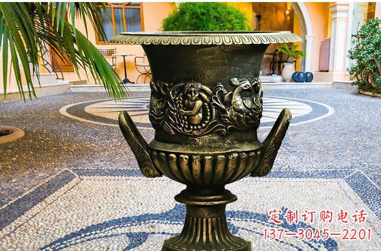 天津别墅花盆铜雕