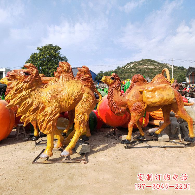 天津玻璃钢彩绘仿真骆驼雕塑艺术之美的完美呈现
