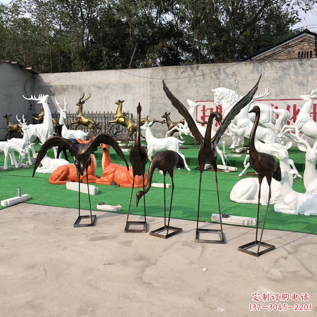 天津仙鹤玻璃钢雕塑精致美丽的艺术品