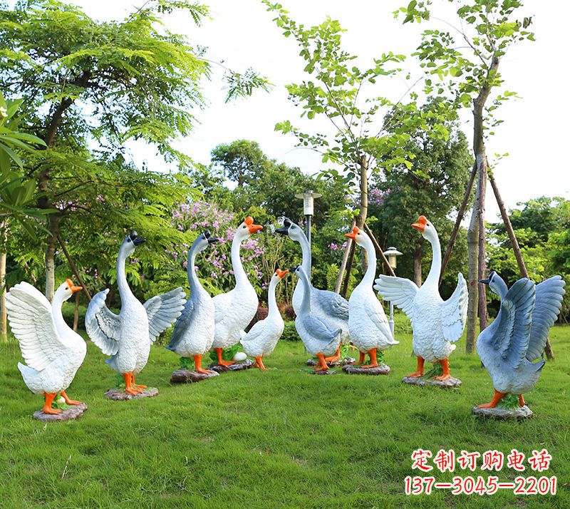 天津玻璃钢仿真动物鹅