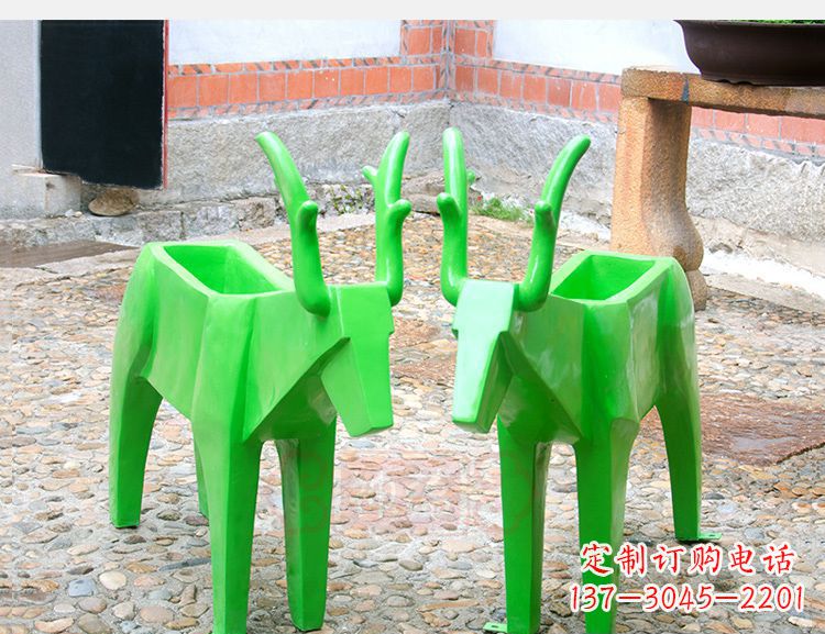 天津玻璃钢几何鹿花盆公园动物雕塑
