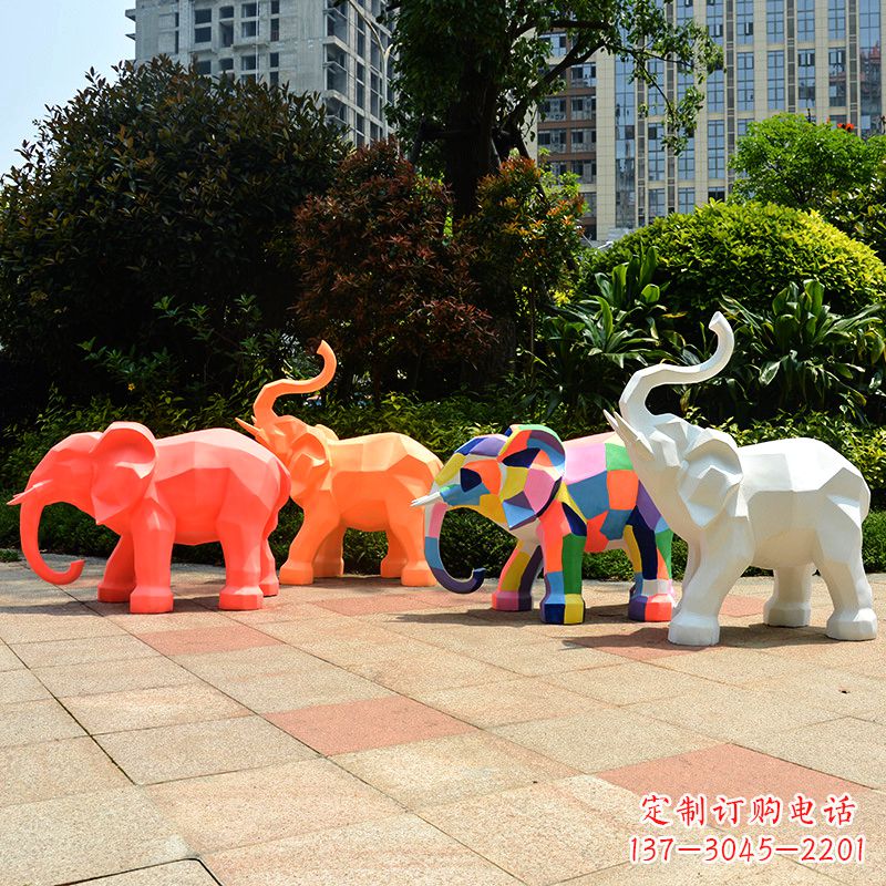 天津金色大象雕塑活跃的商场游乐场