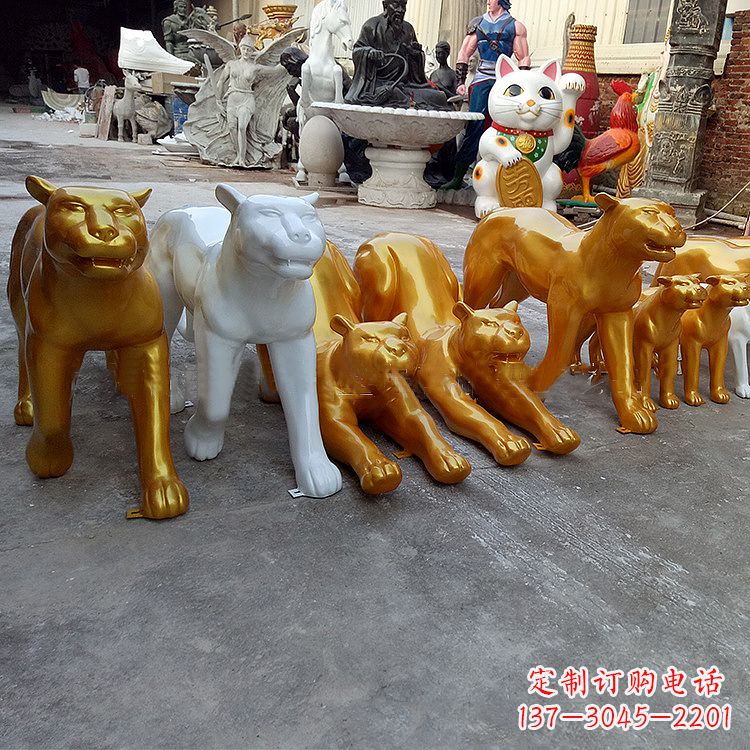 天津玻璃钢金钱豹雕塑,定制精美动物雕塑摆件