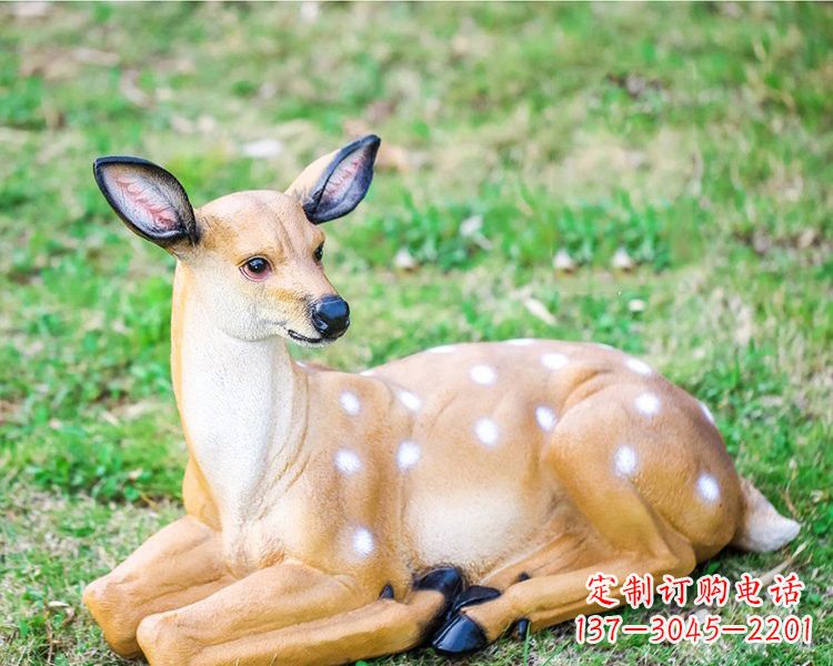 天津玻璃钢卧姿梅花鹿雕塑