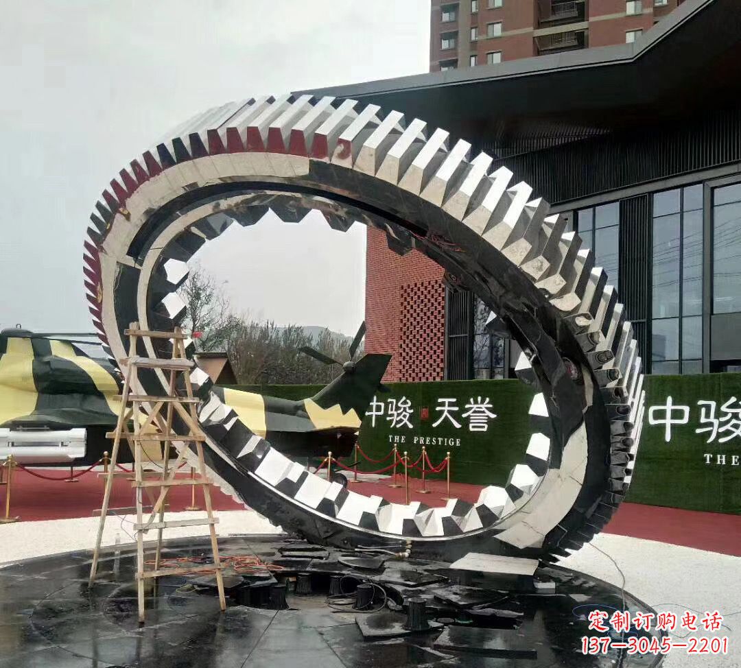 天津不锈钢抽象齿轮雕塑1
