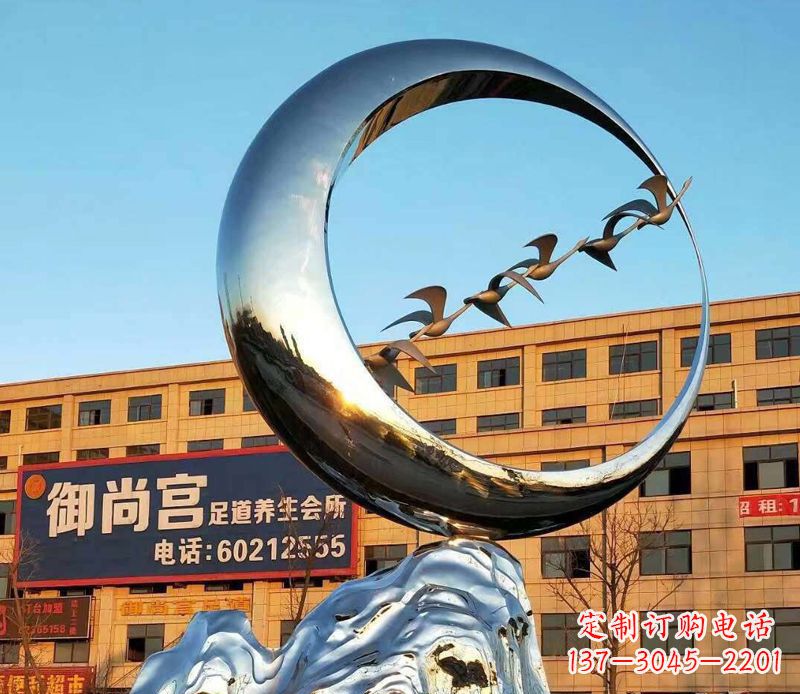 天津不锈钢大雁雕塑象征着生机勃勃的美丽