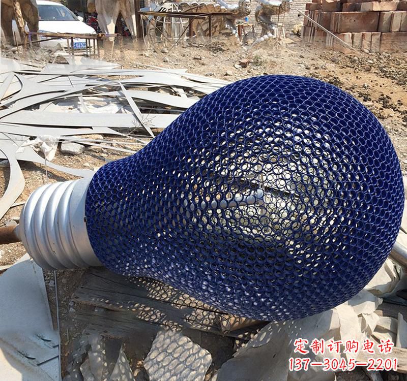 天津不锈钢灯泡雕塑22