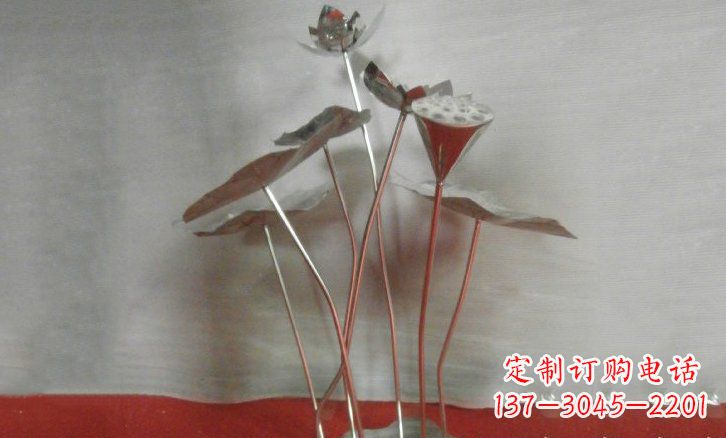 天津不锈钢锻造的荷叶雕塑