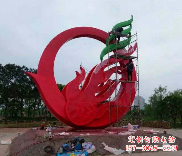 天津不锈钢凤凰雕塑精美而又神秘