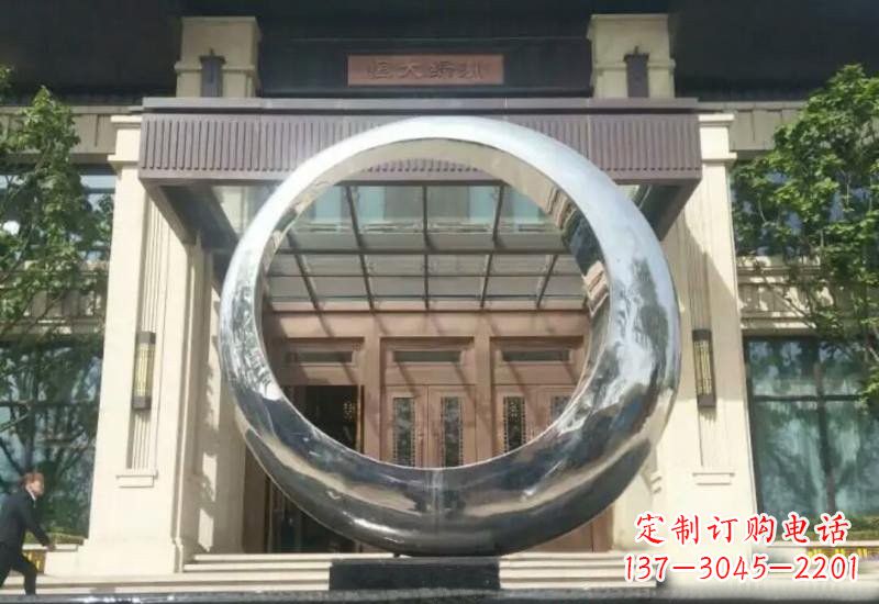 天津不锈钢公园圆环雕塑精致美观的艺术品