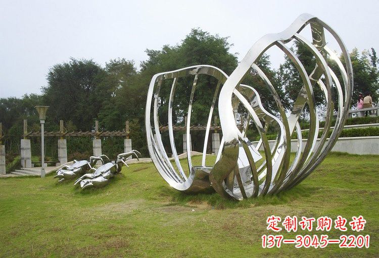 天津不锈钢公园里的贝壳雕塑