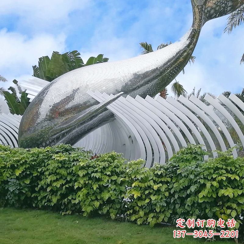 天津海豚雕塑镜面鲸鱼创意动物景观