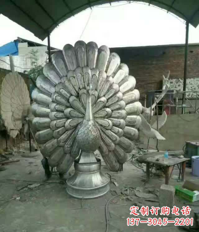 天津该孔雀雕塑