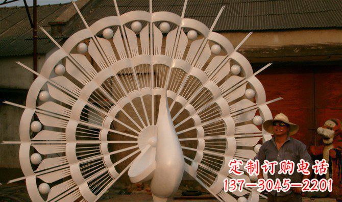 天津不锈钢孔雀开屏雕塑
