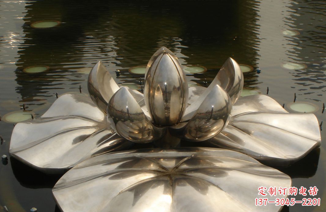 天津不锈钢莲花雕塑绚丽多彩的艺术之美