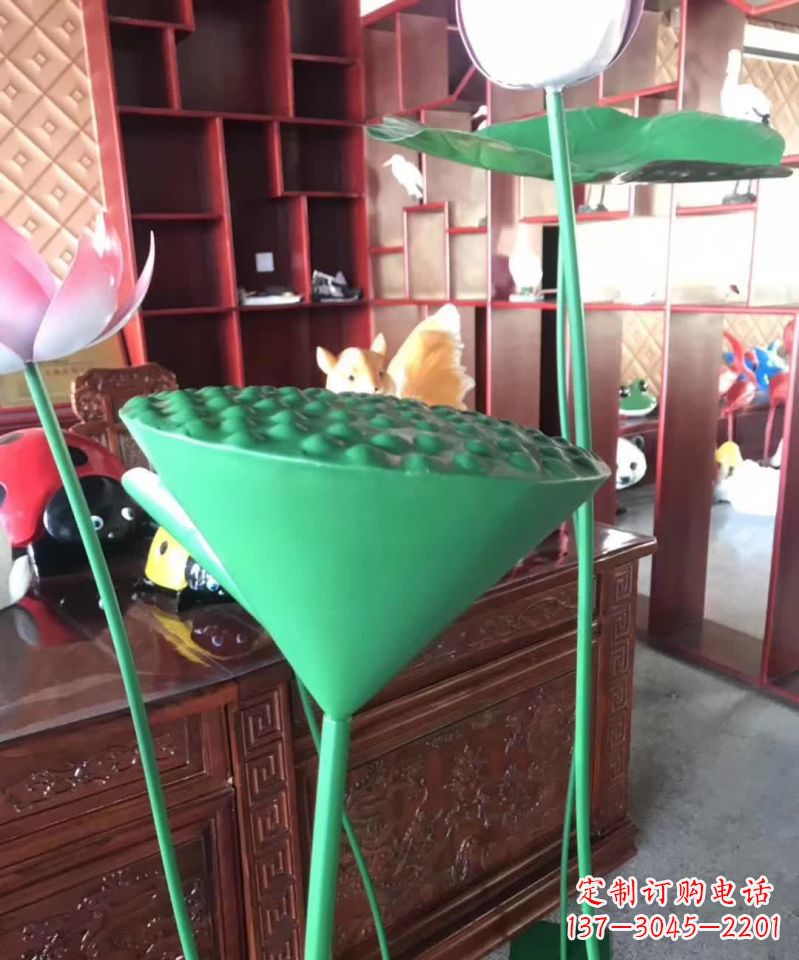 天津不锈钢莲藕雕塑引领现代景观艺术