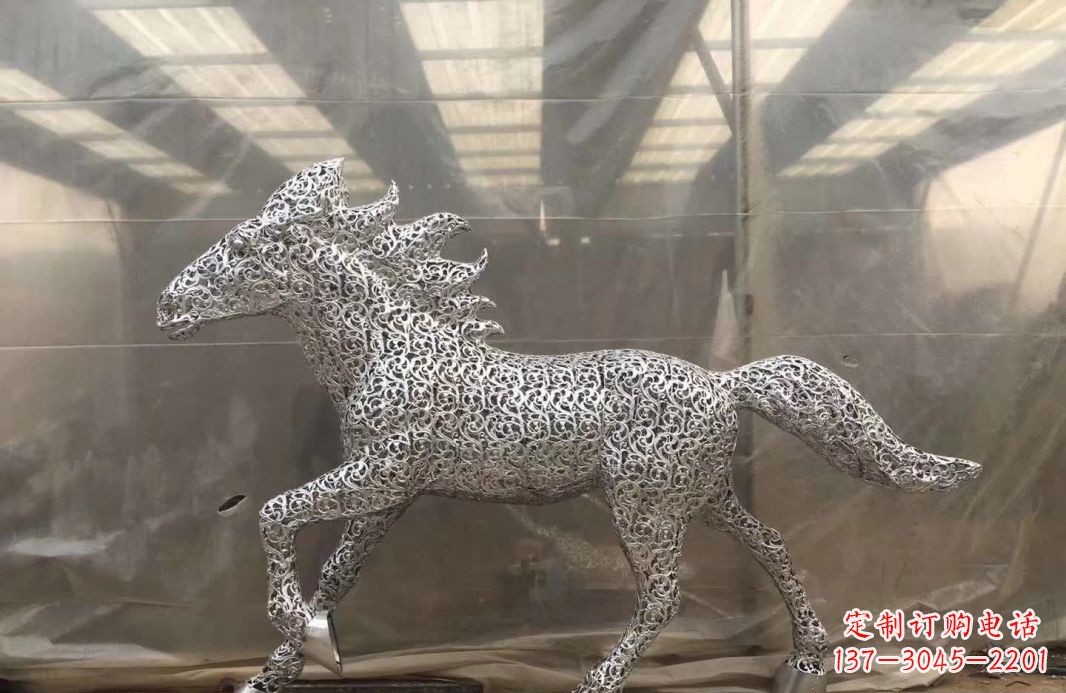 天津不锈钢马雕塑精致而又令人惊叹