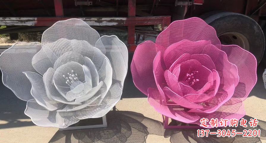 天津不锈钢荷花雕塑，给公园带来优雅美景