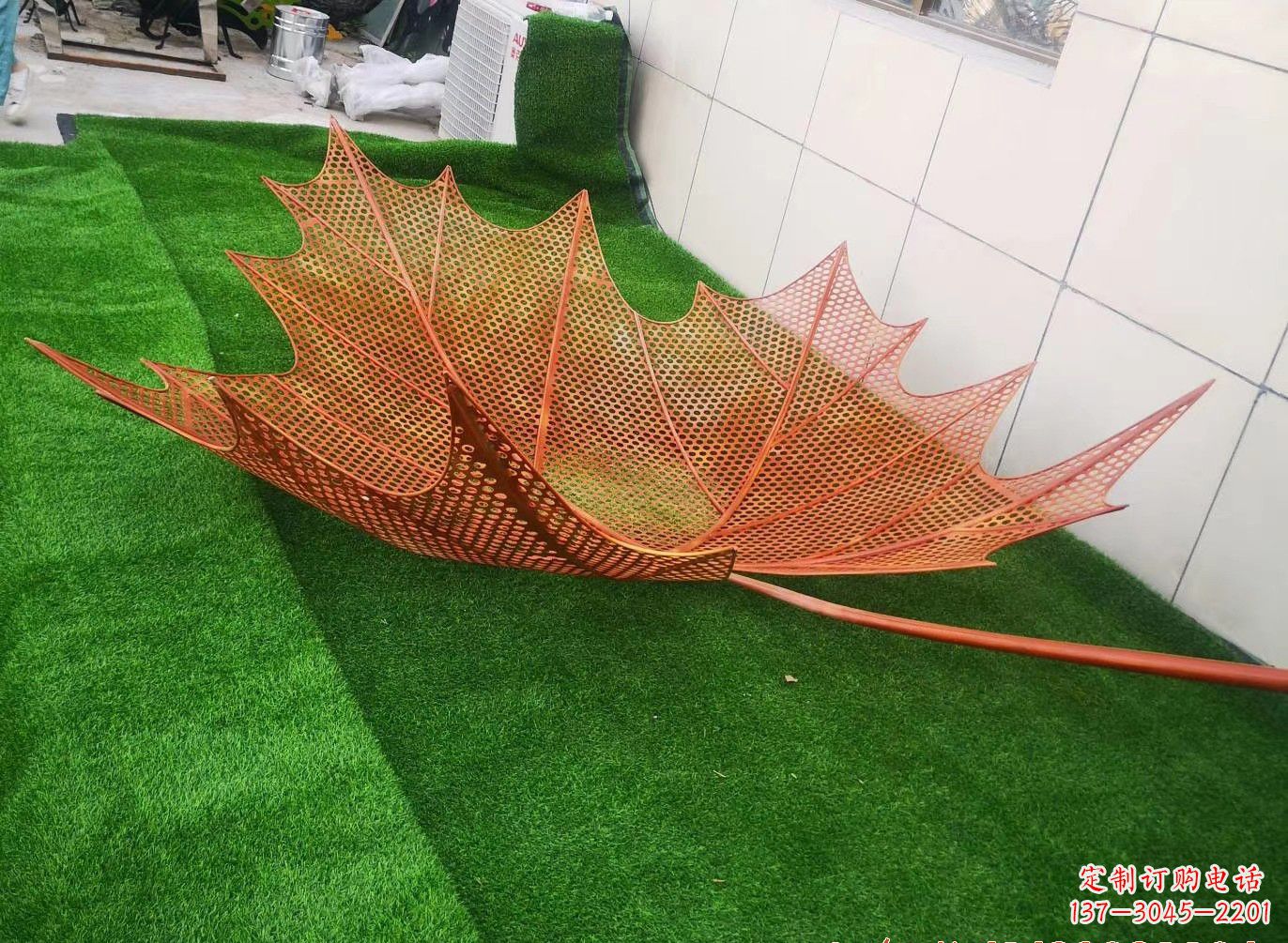 天津镂空树叶雕塑精彩细节点缀着精美自然风景