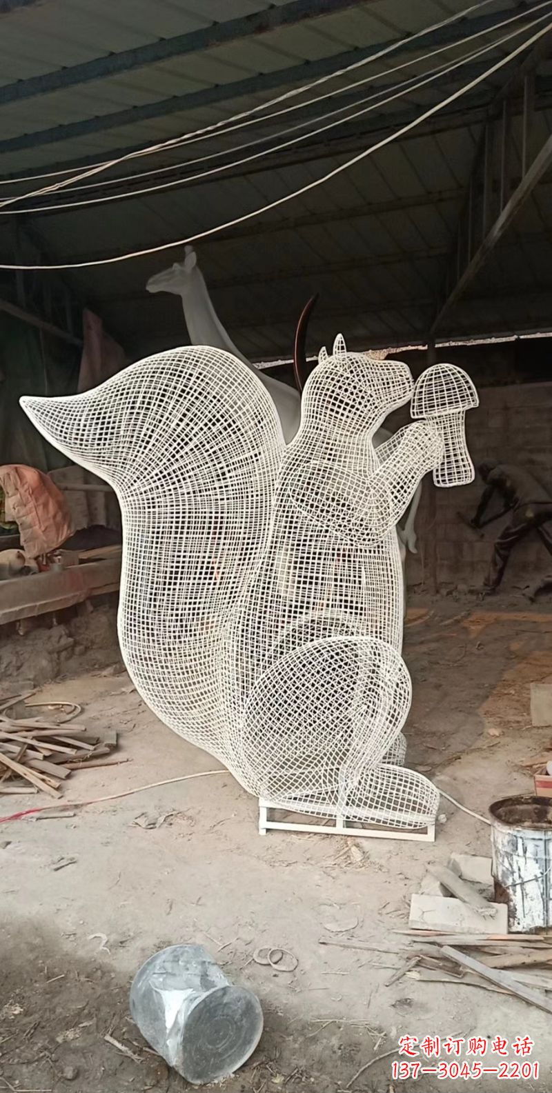 天津不锈钢松鼠雕塑精美的艺术作品