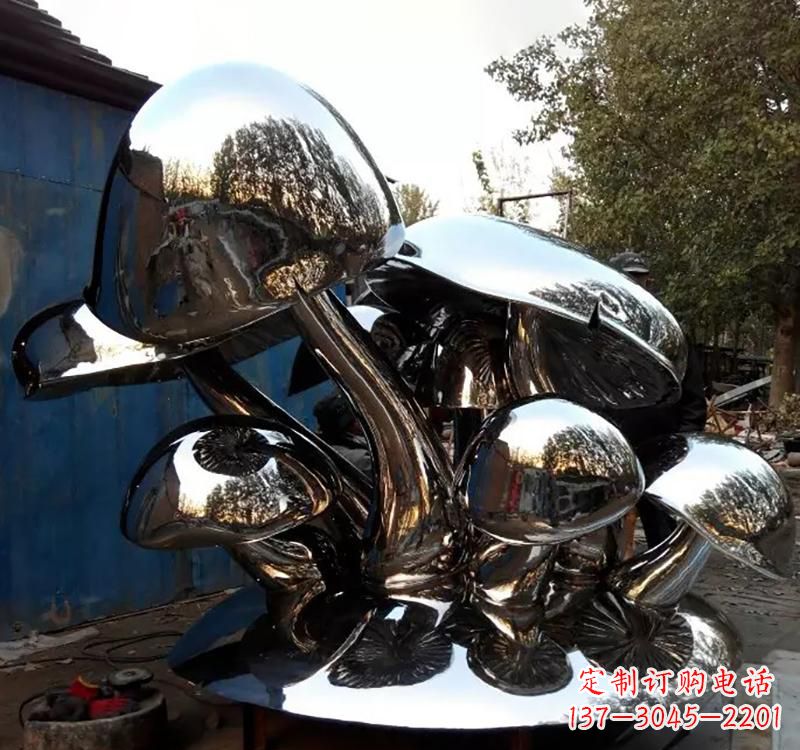 天津不锈钢蘑菇镜面雕塑