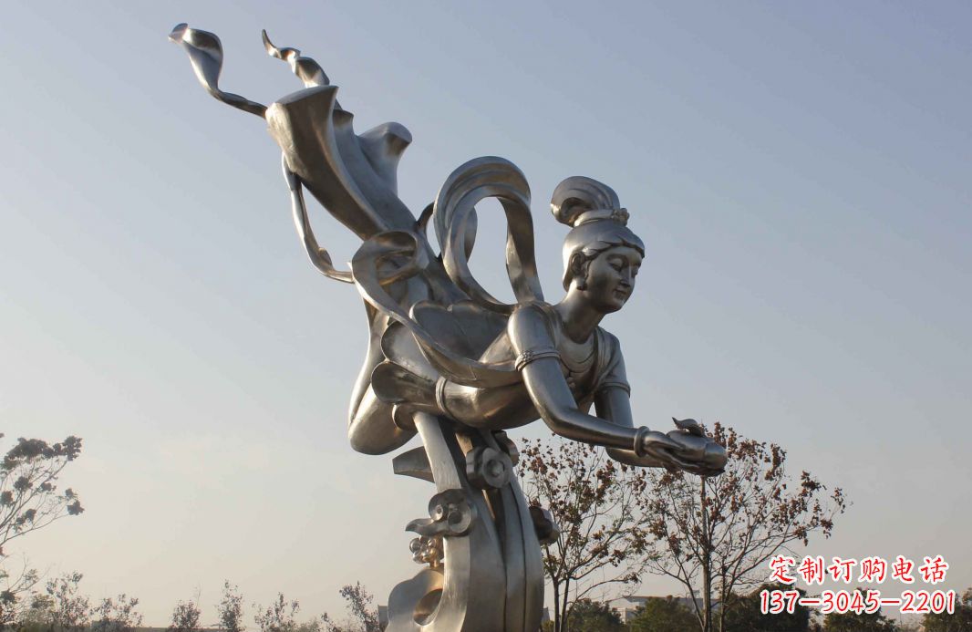 天津不锈钢蟠桃祈福广场雕塑