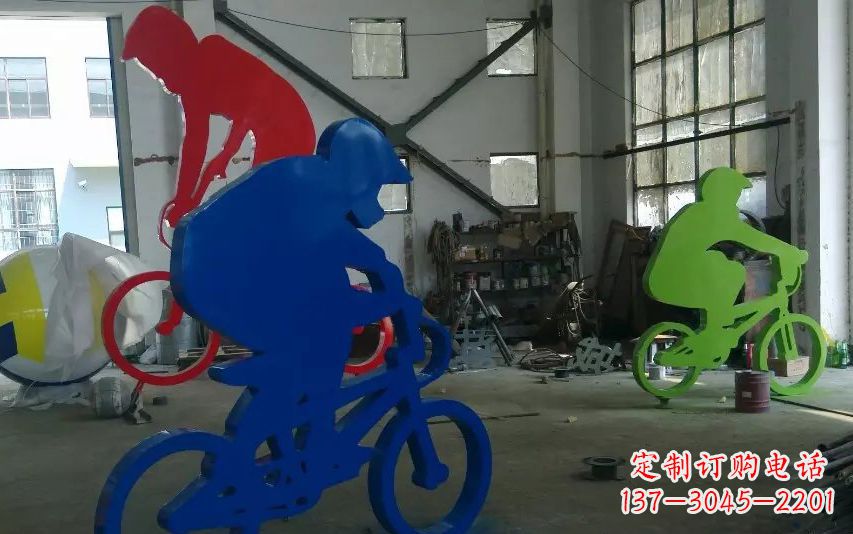 天津不锈钢骑自行车的运动雕塑