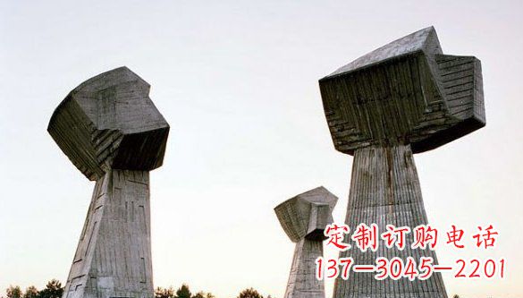 天津不锈钢拳头一种独特的雕塑材料