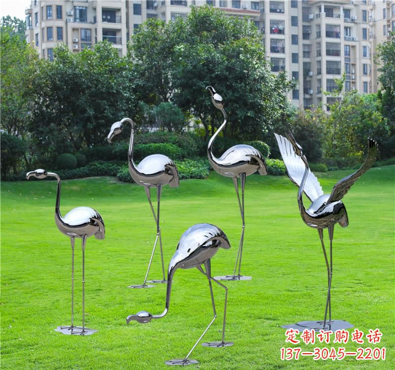 天津不锈钢仙鹤雕塑——传承中华文化精髓