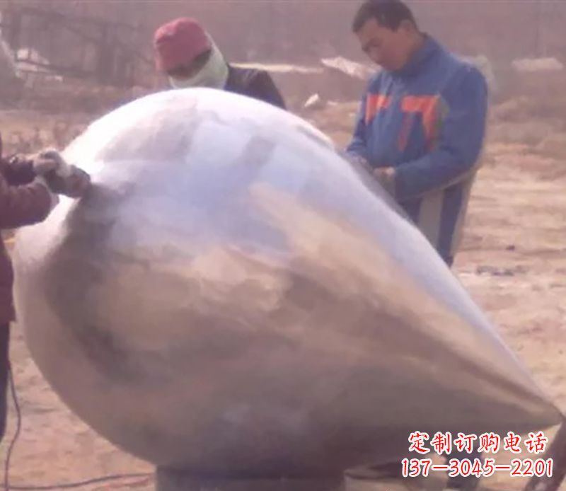 天津不锈钢水滴雕塑精致美丽的艺术品