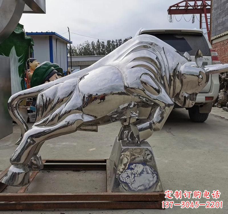 天津不锈钢拓荒牛雕塑象征勇敢和拼搏