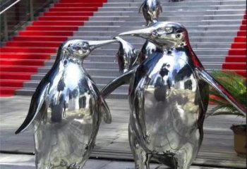 天津不锈钢企鹅雕塑海洋生物的艺术表现