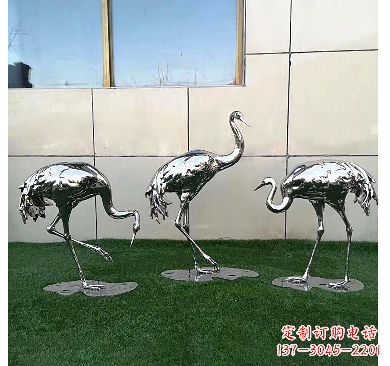 天津不锈钢现代镜面仙鹤雕塑