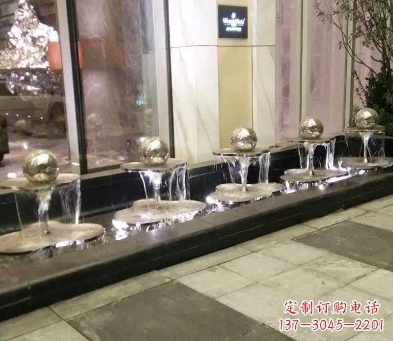 天津不锈钢小喷泉雕塑——美化环境的艺术
