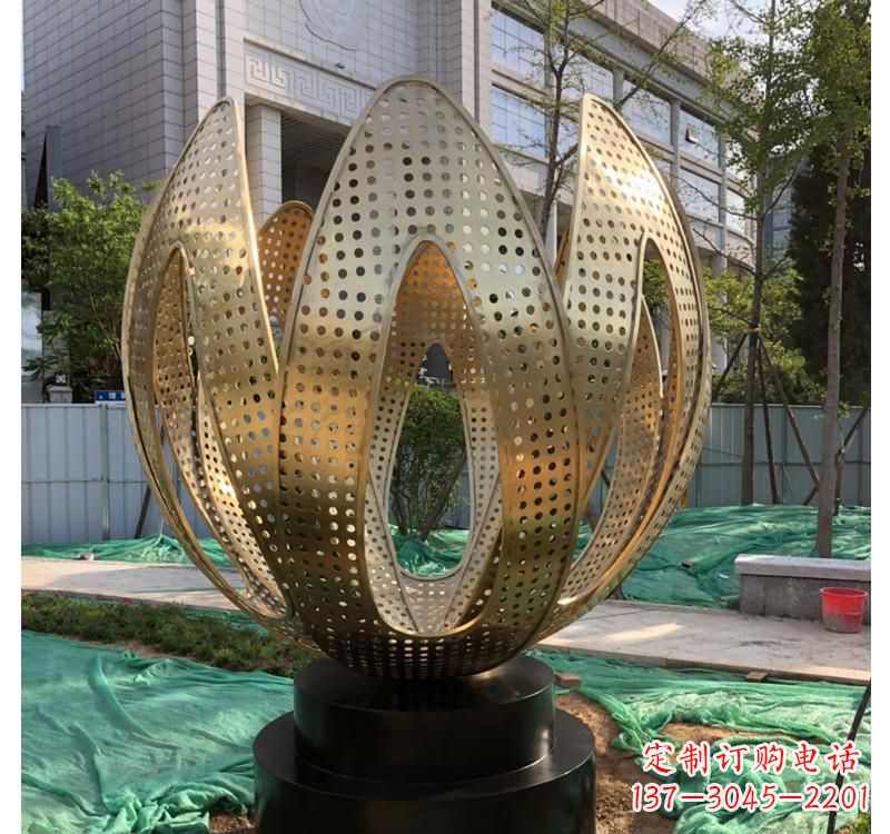 天津不锈钢拱门雕塑以艺术之美装点园林