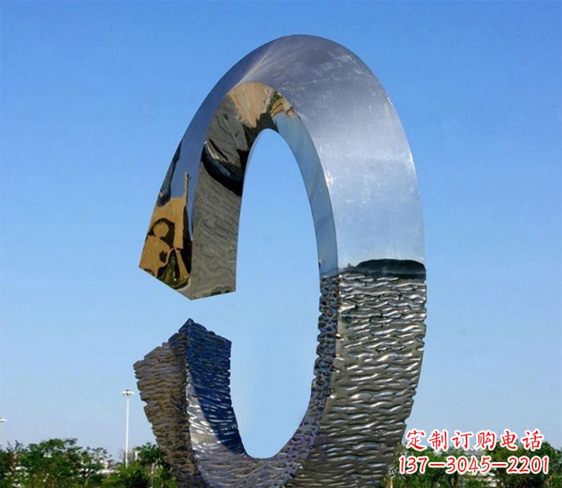 天津环绕着美好的景观雕塑