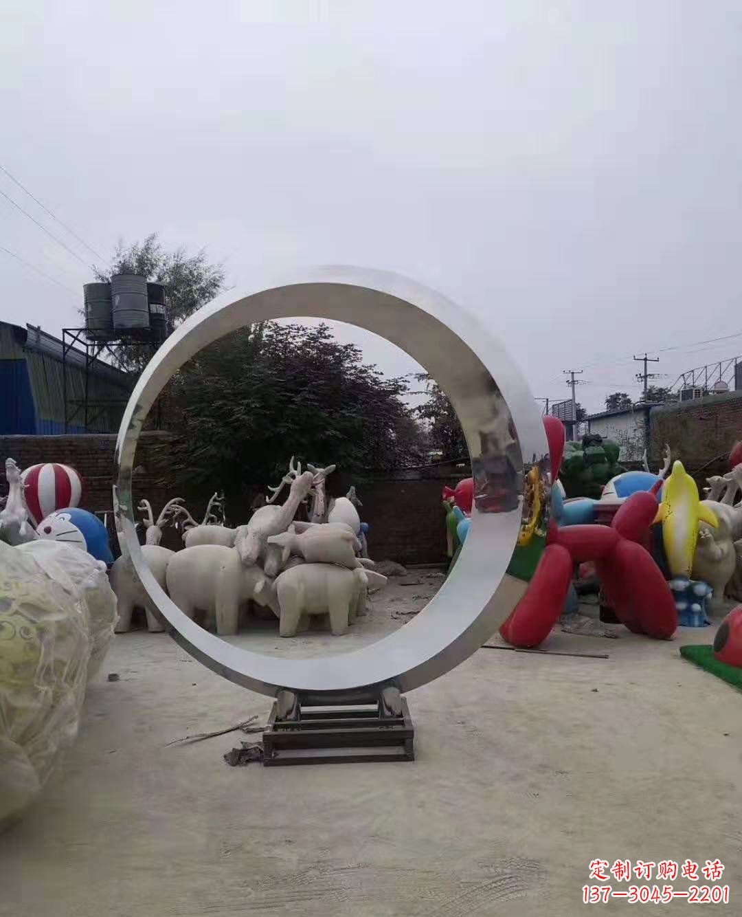 天津不锈钢圆环雕塑,点缀环境美景