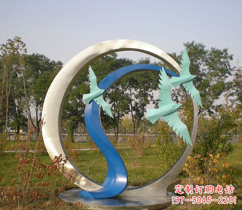 天津不锈钢圆环雕塑精致而优雅