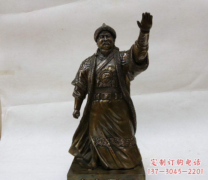 天津成吉思汗源自铜雕的传奇人物