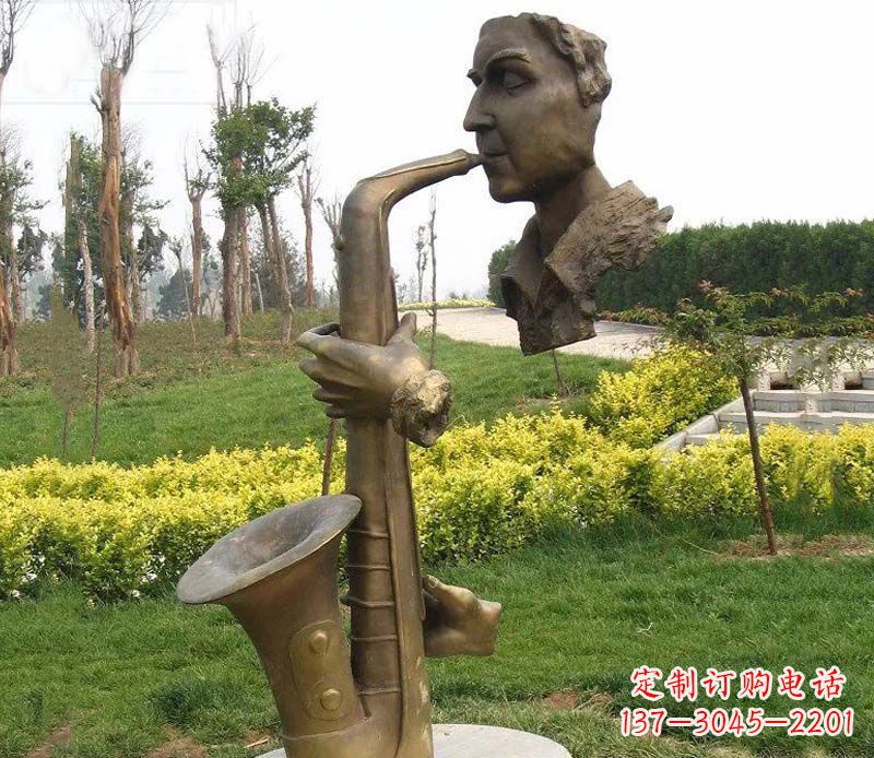 天津萨克斯雕塑艺术的精美表现