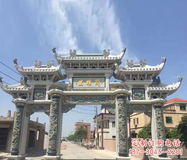 天津传承古老技艺 牌坊雕塑美化村庄