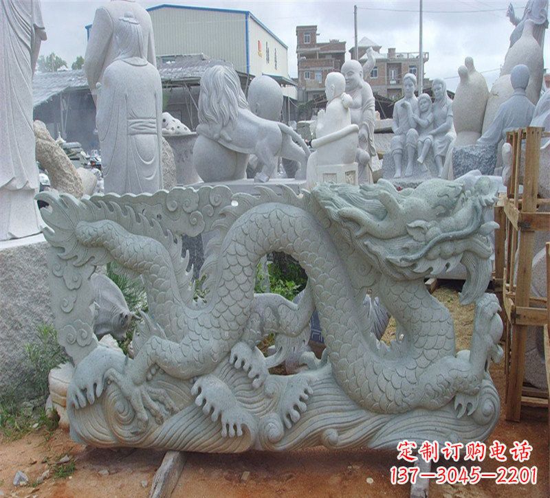 天津大理石龙石雕传承古老文化,精雕细琢的艺术品