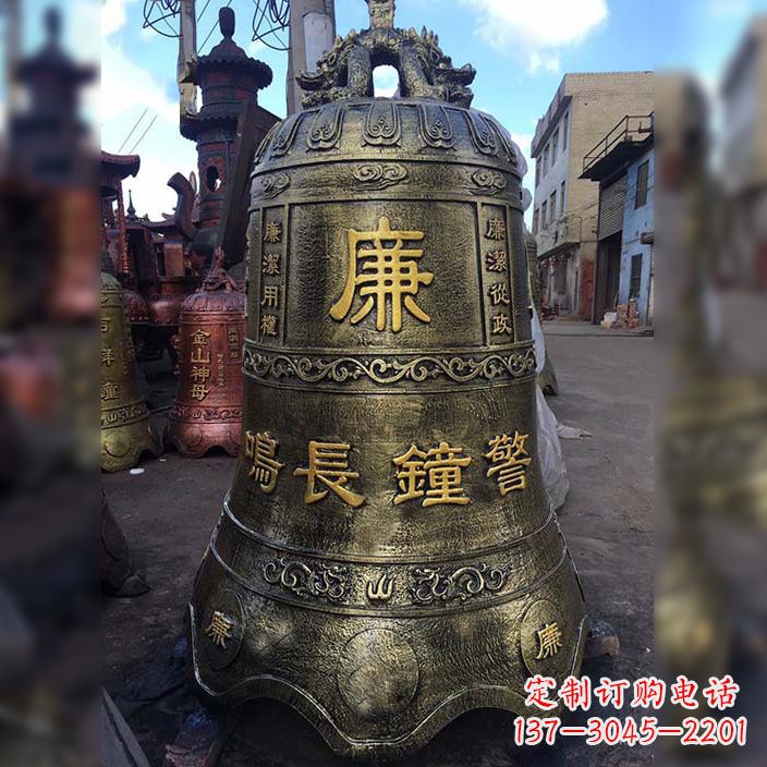 天津大铜钟雕塑