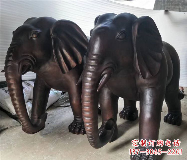 天津优雅精美的铜制大象雕塑