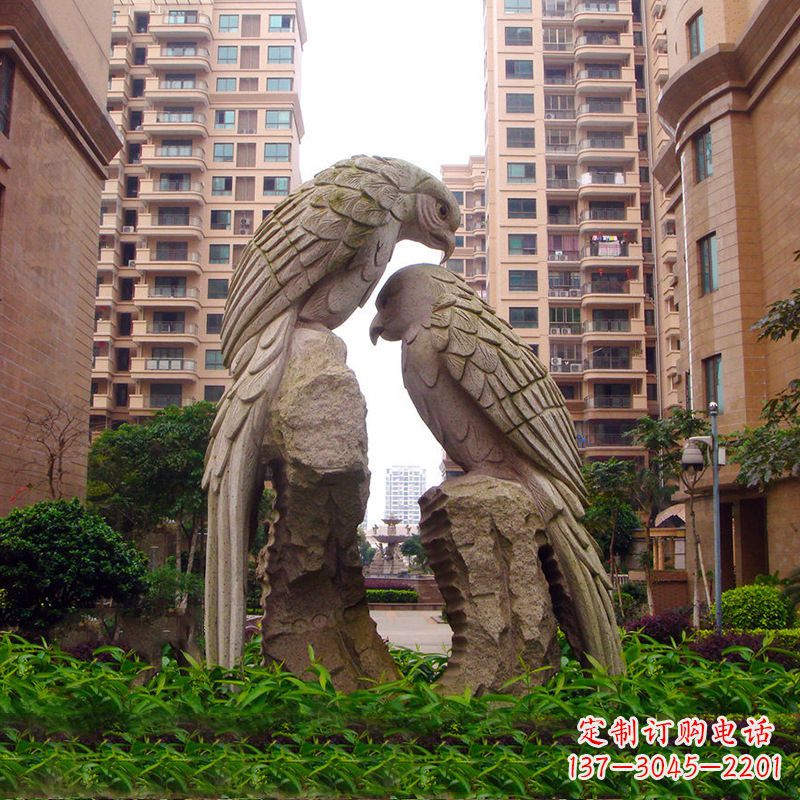 天津大型石雕鹦鹉景观雕塑-小区吉祥动物雕塑