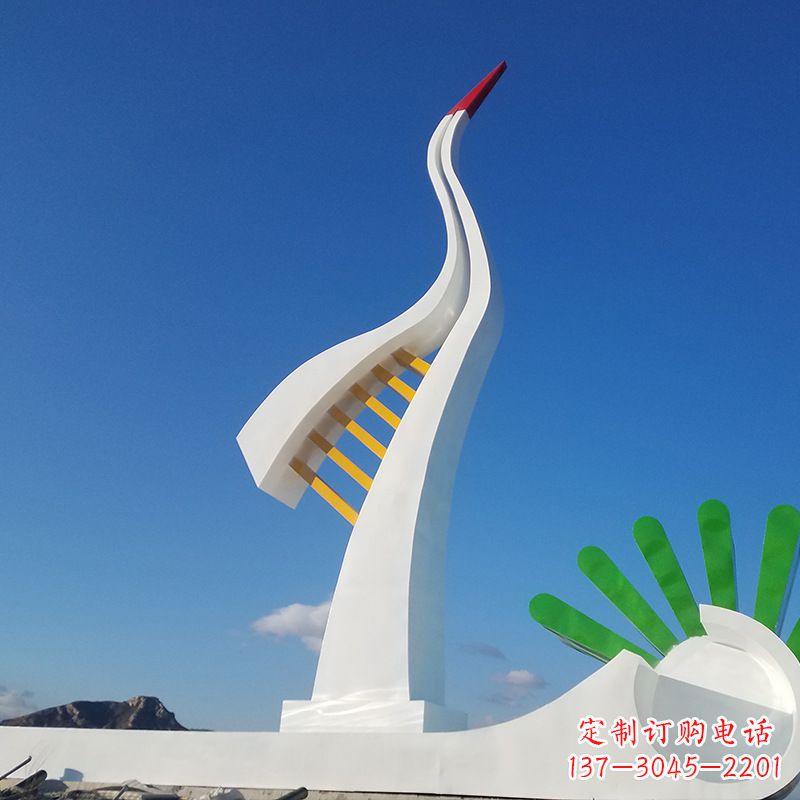 天津珍贵雅致的丹顶鹤雕塑