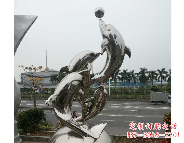 天津海豚精美不锈钢雕塑
